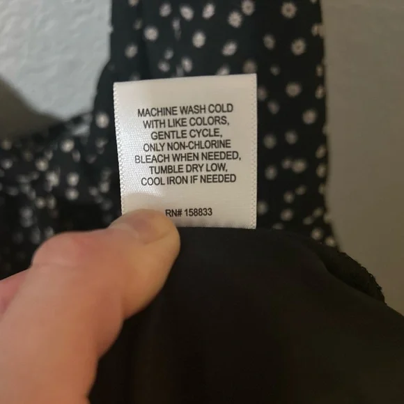 Cloud & Sky Black Floral Mini Dress Knot Front Cutout Lined Women’s Size Small - Picture 8 of 8